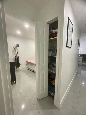 4518 NW 185th St, Miami Gardens, FL 33055