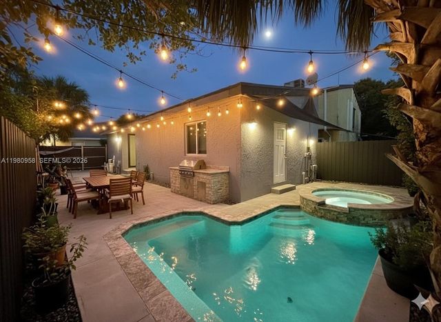 4518 NW 185th St, Miami Gardens, FL 33055