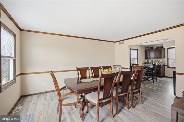 1518 COMMISSIONERS RD, Mullica Hill, NJ 08062