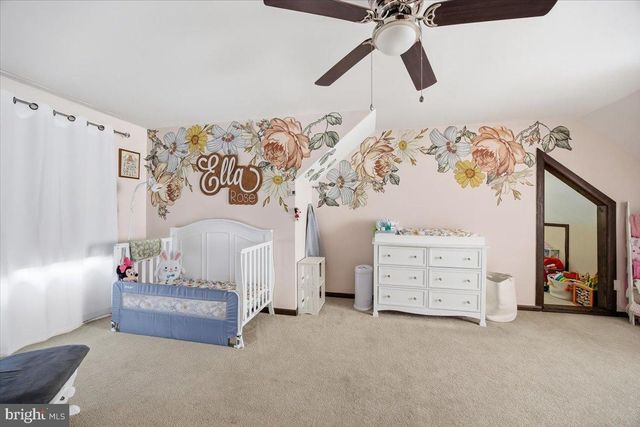 1518 COMMISSIONERS RD, Mullica Hill, NJ 08062