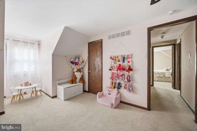 1518 COMMISSIONERS RD, Mullica Hill, NJ 08062