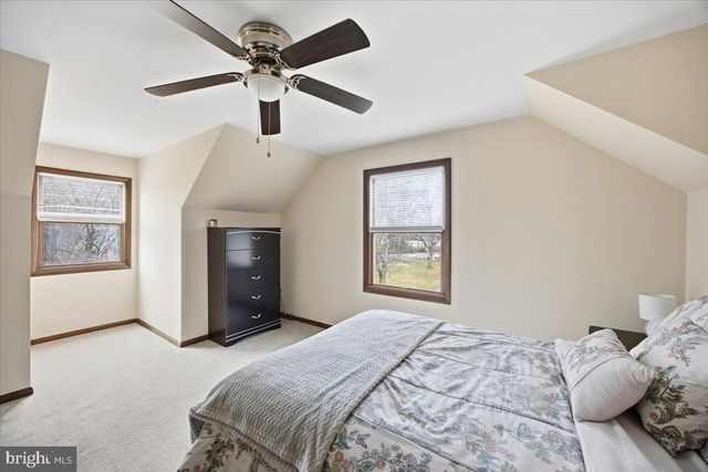 1518 COMMISSIONERS RD, Mullica Hill, NJ 08062