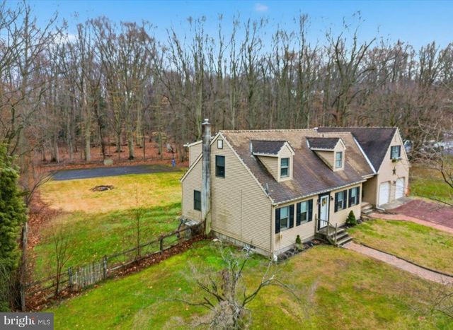 1518 COMMISSIONERS RD, Mullica Hill, NJ 08062