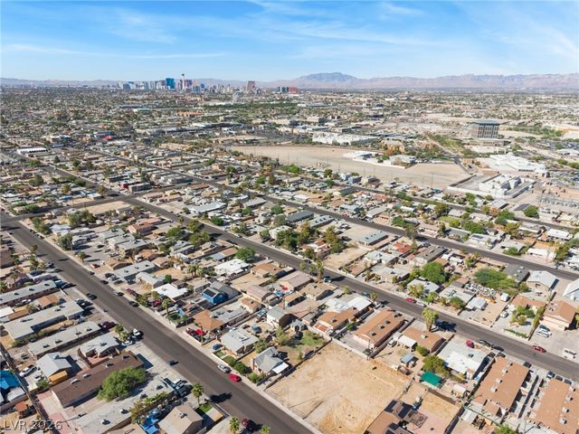 2315 MCCarran, North Las Vegas, NV 89030