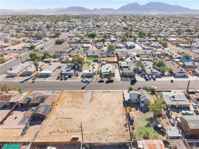 2315 MCCarran, North Las Vegas, NV 89030