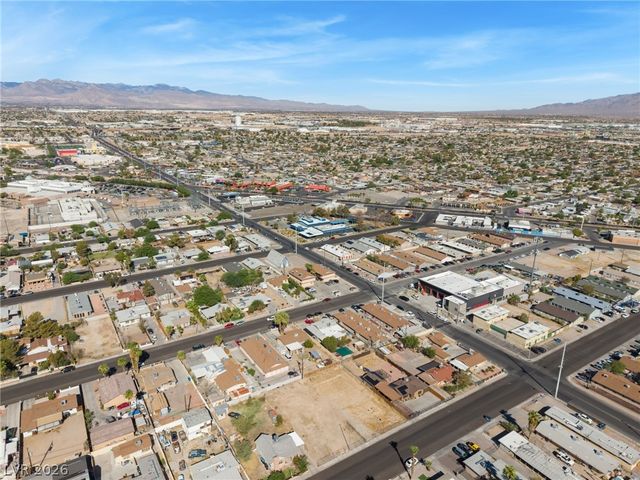 2315 MCCarran, North Las Vegas, NV 89030