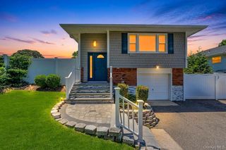 220 Adirondack Drive, Selden, NY 11784