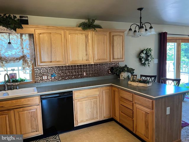 3843 DRESSLER RIDGE RD, Mount Pleasant Mills, PA 17853