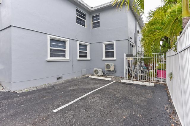 605 N Federal Highway 9, Lake Worth Beach, FL 33460