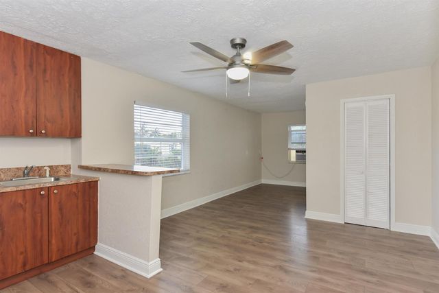 605 N Federal Highway 9, Lake Worth Beach, FL 33460