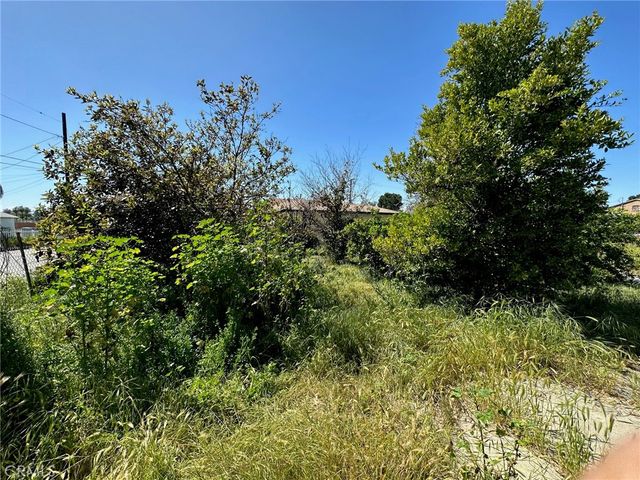 10679 Seamont, Loma Linda, CA 92354