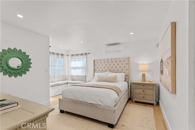 739 Manzanita, Laguna Beach, CA 92651