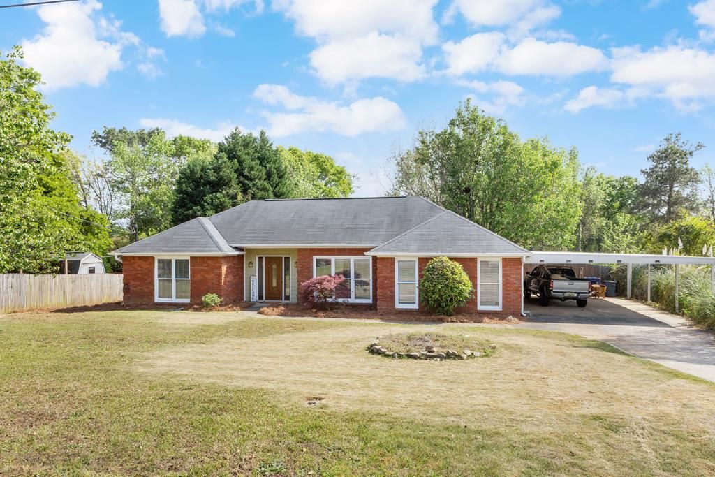 63 Lee Road 0555, Phenix City, AL 36867