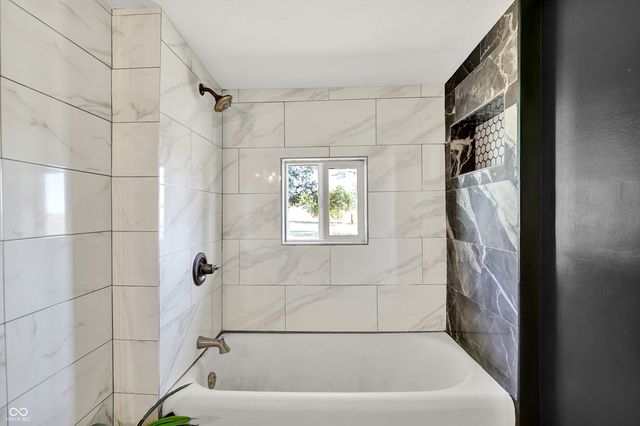 17364 Prairie Baptist Road, Noblesville, IN 46060