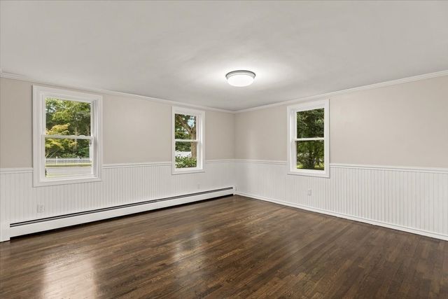 3 Thoreau Dr, Barnstable, MA 02632