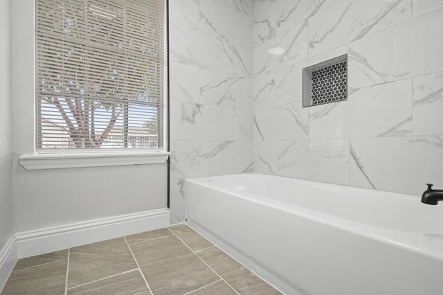 9231 Cobbleshire Drive, Houston, TX 77037