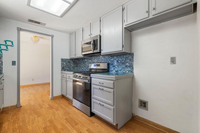 304 Cassidy Ct, Modesto, CA 95356