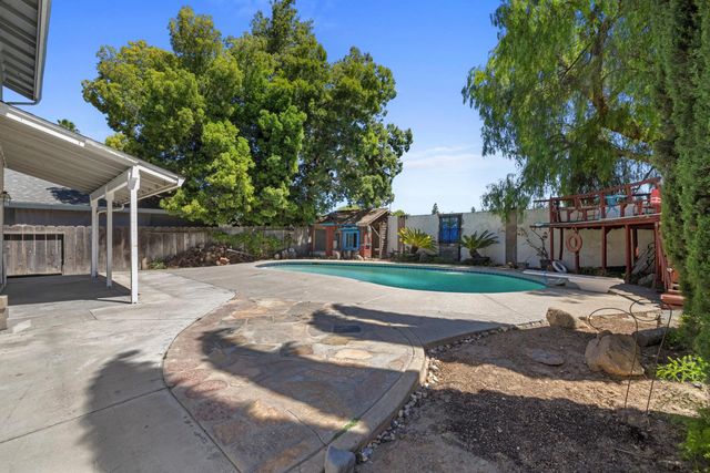 304 Cassidy Ct, Modesto, CA 95356