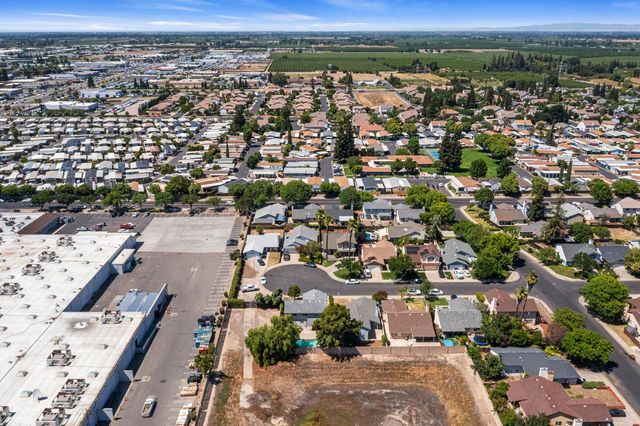 304 Cassidy Ct, Modesto, CA 95356