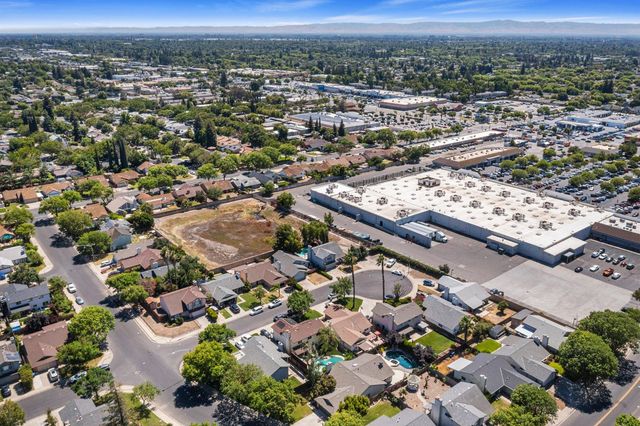 304 Cassidy Ct, Modesto, CA 95356