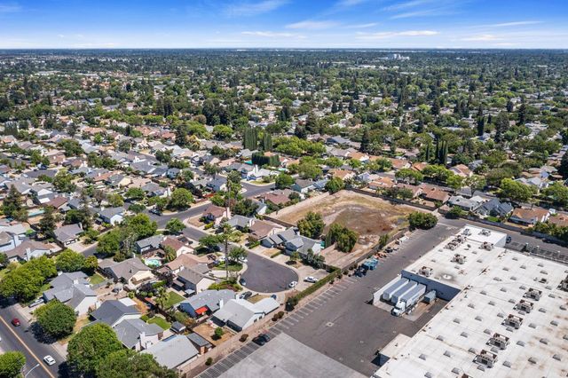 304 Cassidy Ct, Modesto, CA 95356
