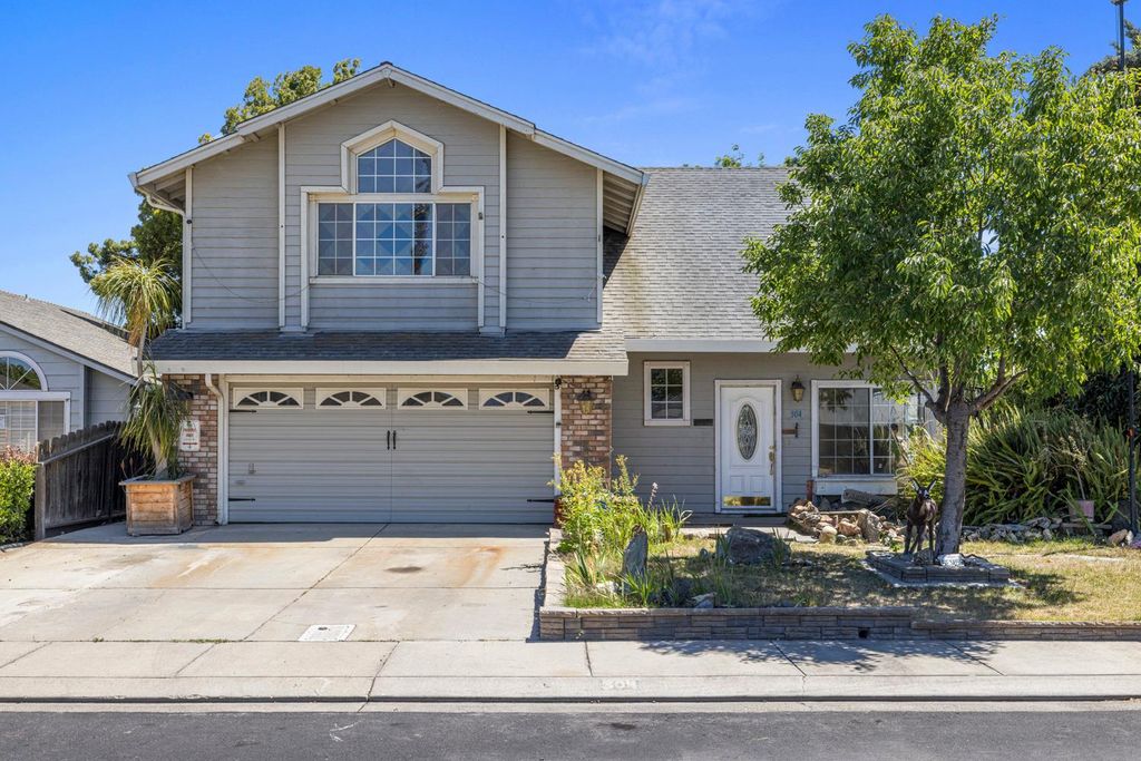 304 Cassidy Ct, Modesto, CA 95356