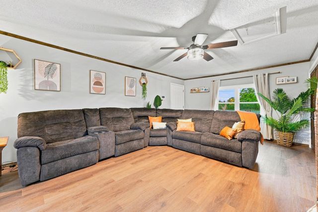 10920 Auburn Road, Fort Wayne, IN 46845