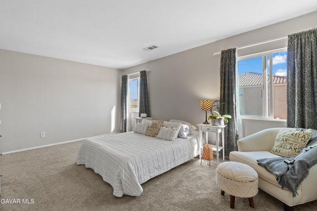 45064 18th Street, Lancaster, CA 93535