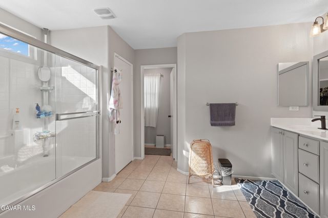 45064 18th Street, Lancaster, CA 93535