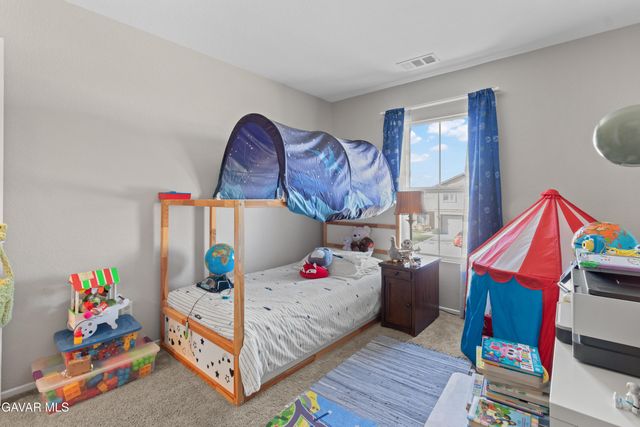 45064 18th Street, Lancaster, CA 93535