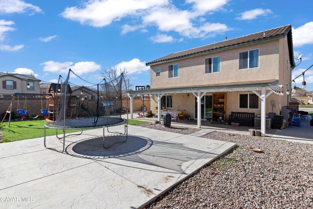 45064 18th Street, Lancaster, CA 93535