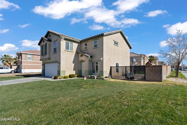 45064 18th Street, Lancaster, CA 93535