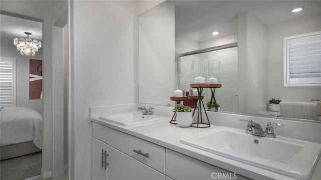 2431 Gunner Ridge Way, Rialto, CA 92377