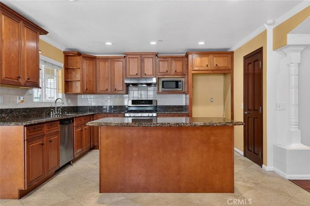 9112 Stoakes Avenue, Downey, CA 90240