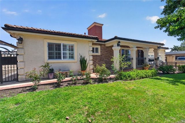 9112 Stoakes Avenue, Downey, CA 90240