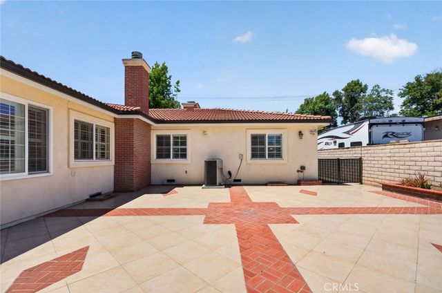 9112 Stoakes Avenue, Downey, CA 90240