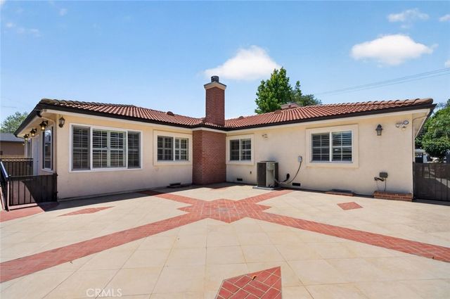 9112 Stoakes Avenue, Downey, CA 90240
