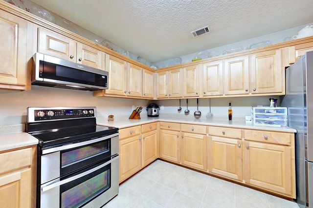 3007 Sun Creek Lane, Blackshear, GA 31516