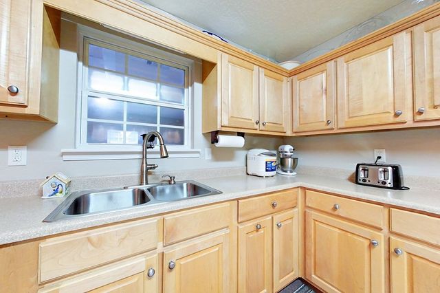 3007 Sun Creek Lane, Blackshear, GA 31516