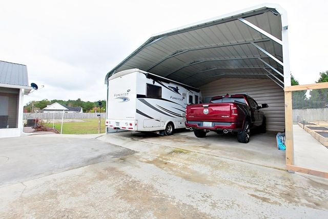 3007 Sun Creek Lane, Blackshear, GA 31516