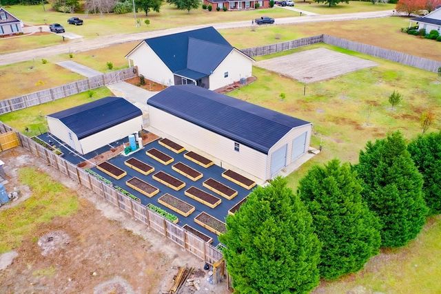 3007 Sun Creek Lane, Blackshear, GA 31516