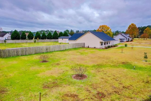 3007 Sun Creek Lane, Blackshear, GA 31516