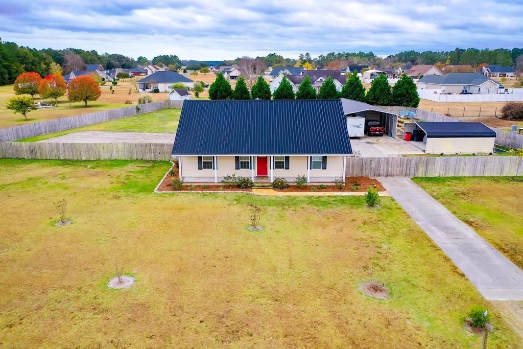 3007 Sun Creek Lane, Blackshear, GA 31516