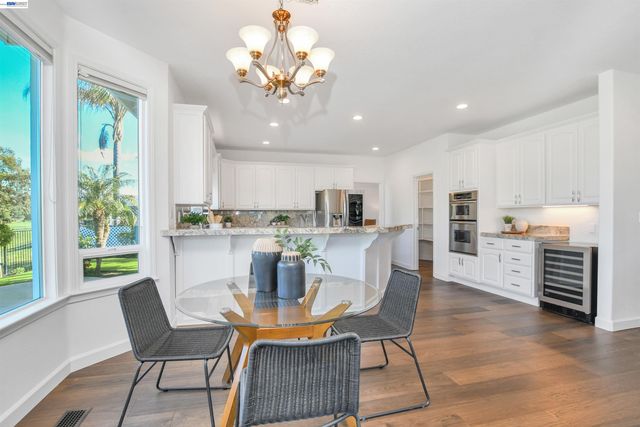 1001 Saint Andrews Dr, Discovery Bay, CA 94505