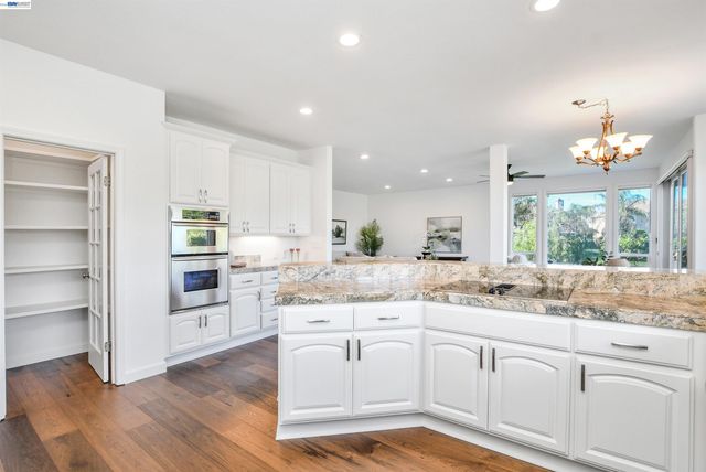 1001 Saint Andrews Dr, Discovery Bay, CA 94505