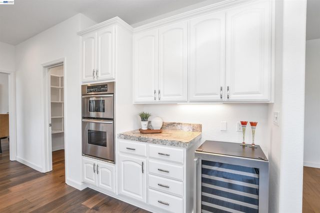 1001 Saint Andrews Dr, Discovery Bay, CA 94505