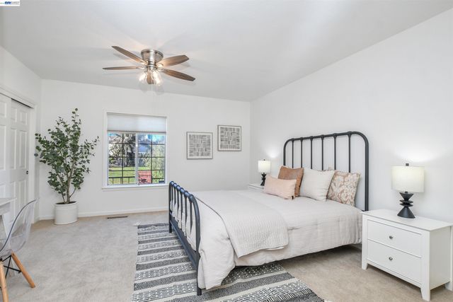 1001 Saint Andrews Dr, Discovery Bay, CA 94505