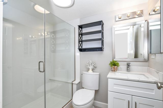 1001 Saint Andrews Dr, Discovery Bay, CA 94505