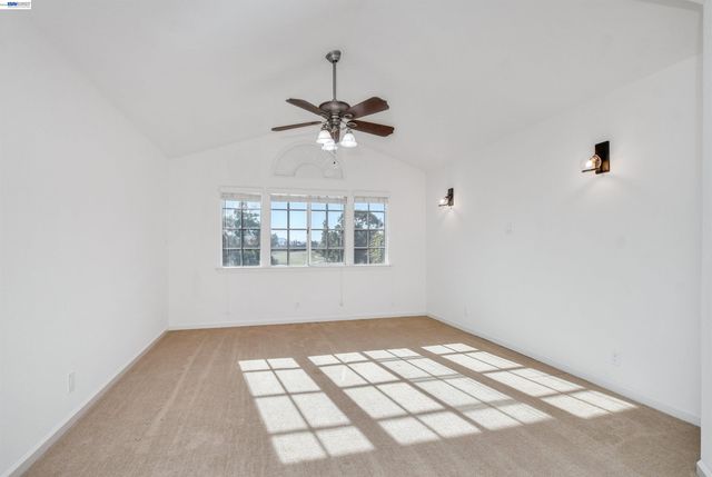 1001 Saint Andrews Dr, Discovery Bay, CA 94505