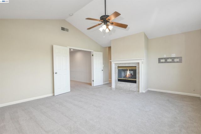 1001 Saint Andrews Dr, Discovery Bay, CA 94505